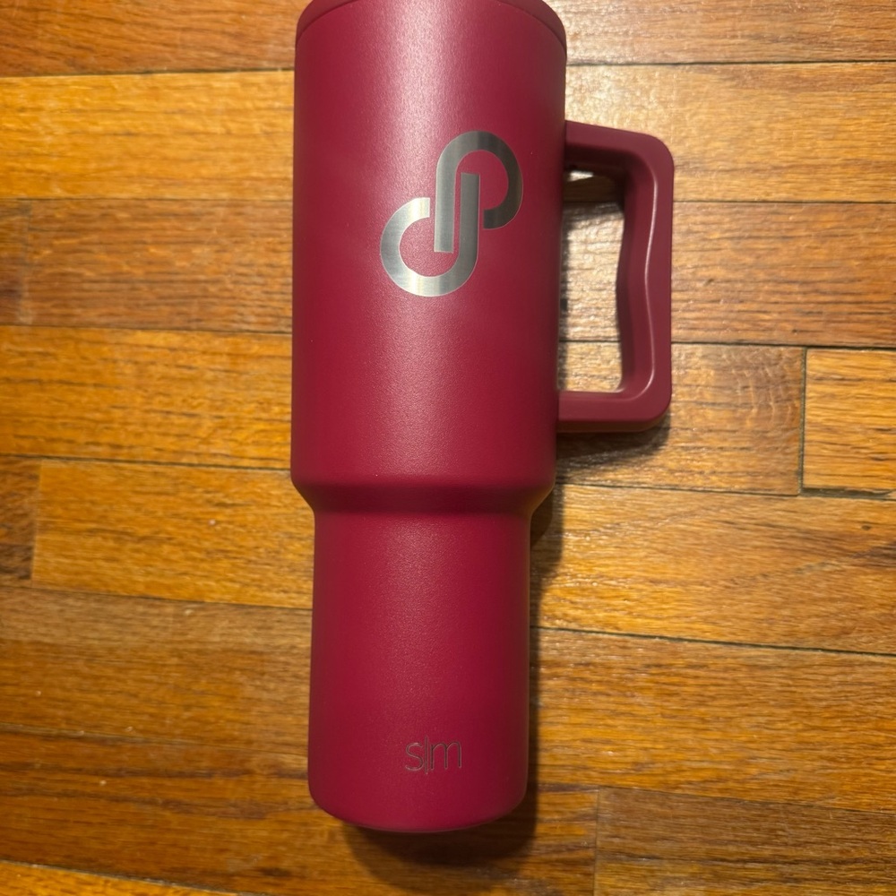 New simple modern Poshmark tumbler